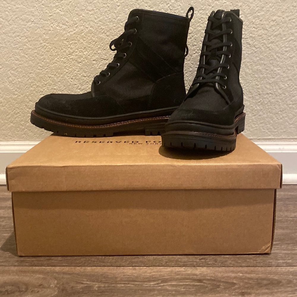 Men’s boots can be worn casually, dressy!